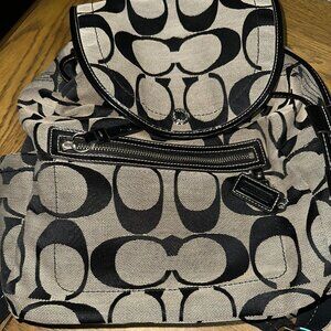 COACH DAISY POPPY BLACK AND GRAY BACKPACK SIGNATURE MONOGRAM